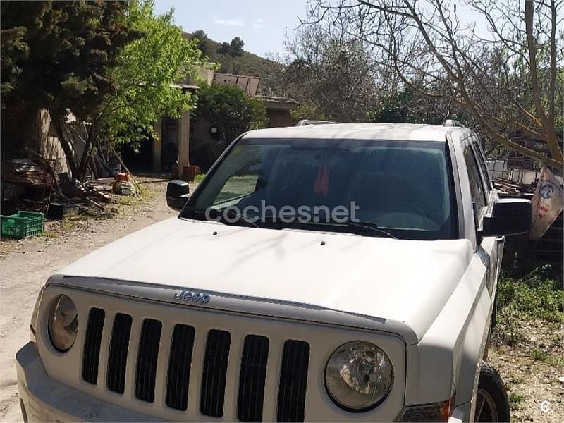 Usado Jeep Patriot Limited 140 CV (102 kW) 2008 Blanco SUV