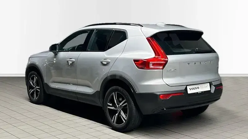 Brugt Volvo XC40 Plus 163 HK (119 kW) 2025 Grå SUV