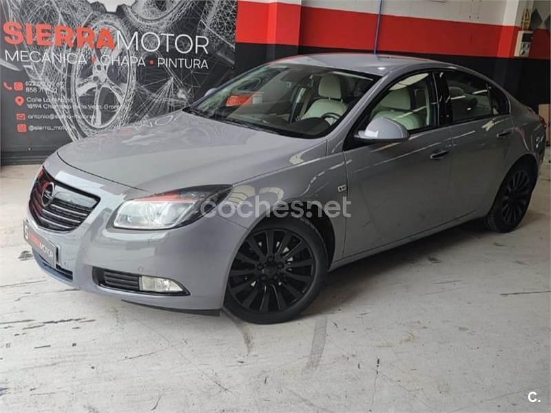 Gris / plata Usado 2009 Opel Insignia Cosmo Berlina | 5100 € (Un poco caro) - Imagen 1/1