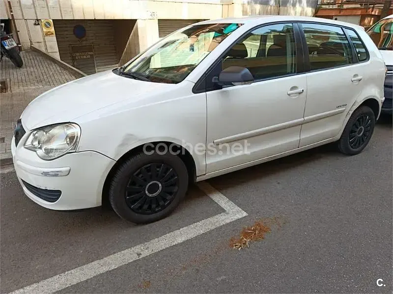 Usado VW Polo United 60 CV (44 kW) 2009 Blanco Utilitario