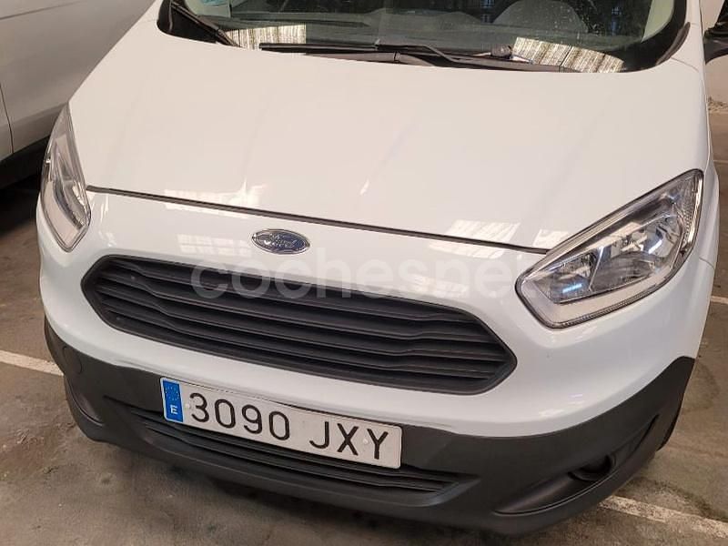 Blanco Usado 2017 Ford Tourneo Courier Ambiente Monovolumen | 6500 € (Precio justo) - Imagen 1/4