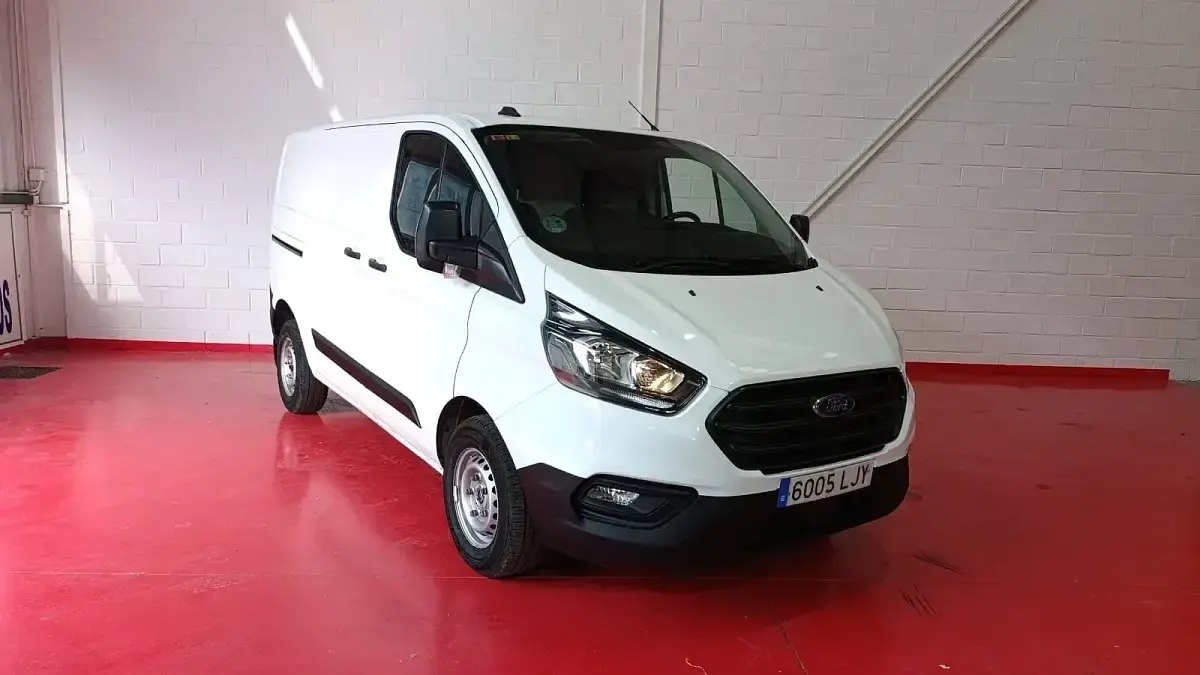 Usado Ford Transit Custom Trend 170 CV (125 kW) 2020 Blanco Familiar
