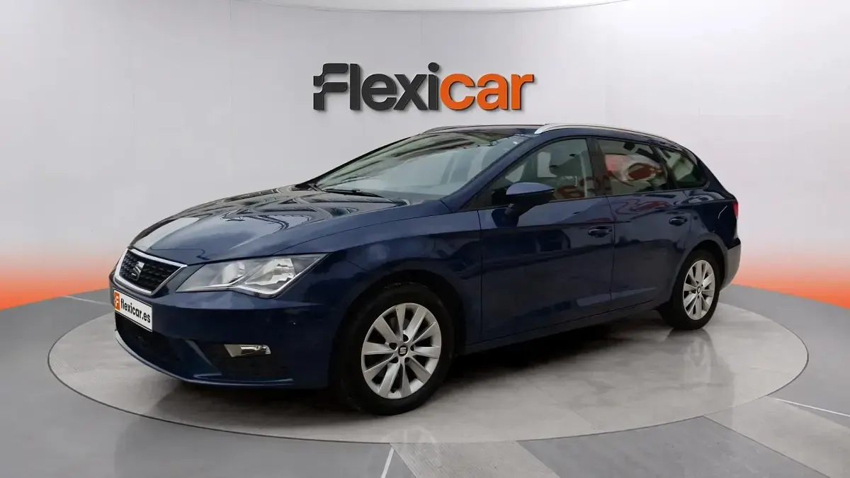 Usado Seat Leon Style 115 CV (84 kW) 2019 Azul Berlina