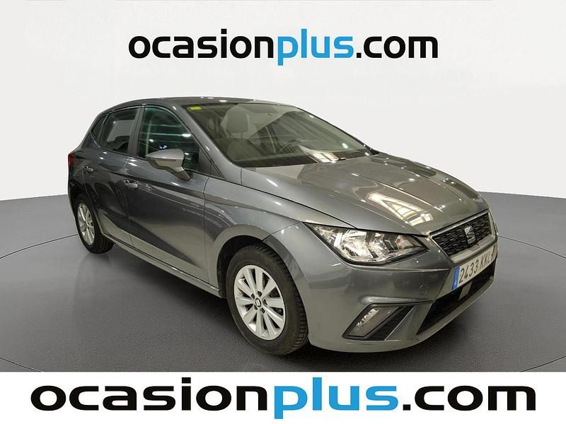 Usado Seat Ibiza Style 75 CV (55 kW) 2018 Gris Utilitario