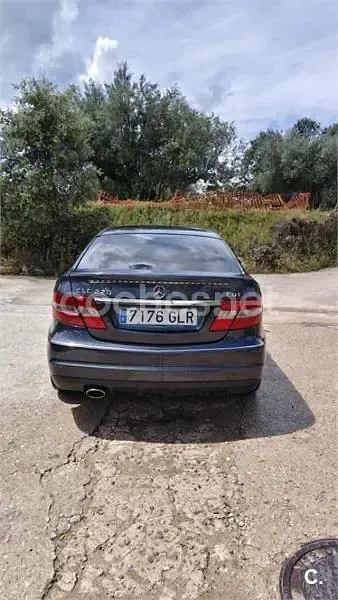 Usado Mercedes CLC220 150 CV (110 kW) 2009 Gris / plata Utilitario
