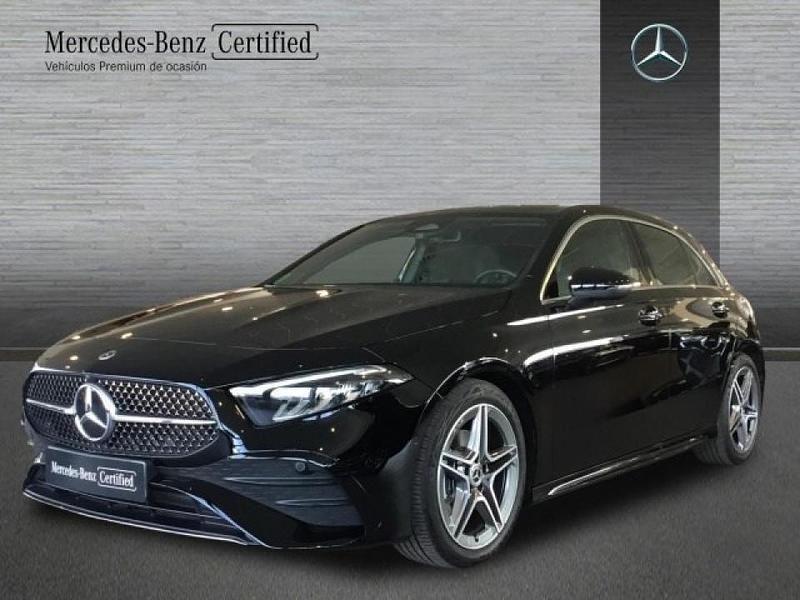 Negro noche Usado 2024 Mercedes A200 Berlina | 35.900 € (Un poco caro) - Imagen 1/4