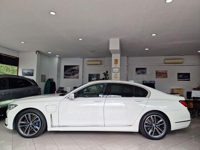 Usado BMW 745e Sport Line 394 CV (289 kW) 2019 Blanco Berlina