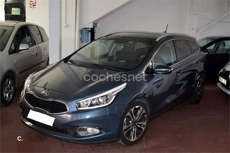 Azul Usado 2013 Kia Ceed Sportswagon Familiar | 5900 € (Precio justo) - Imagen 1/4