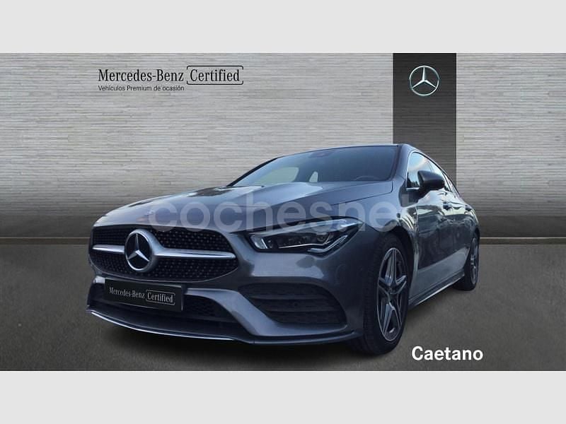 Usado Mercedes CLA220 Shooting Brake 190 CV (139 kW) 2020 Gris / plata Familiar