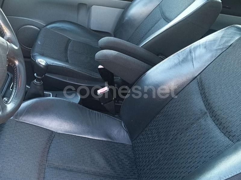 Usado Renault Espace Dynamique 150 CV (110 kW) 2006 Beige Monovolumen