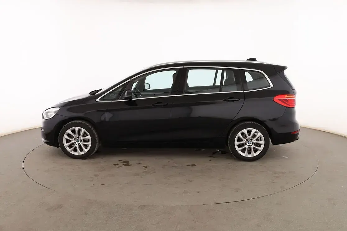 Usado BMW 218 Gran Tourer Sport Line 135 CV (99 kW) 2016 Negro Monovolumen