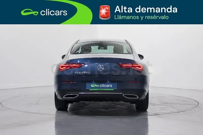 Usado Mercedes CLA250e 218 CV (160 kW) 2022 Azul Coupe