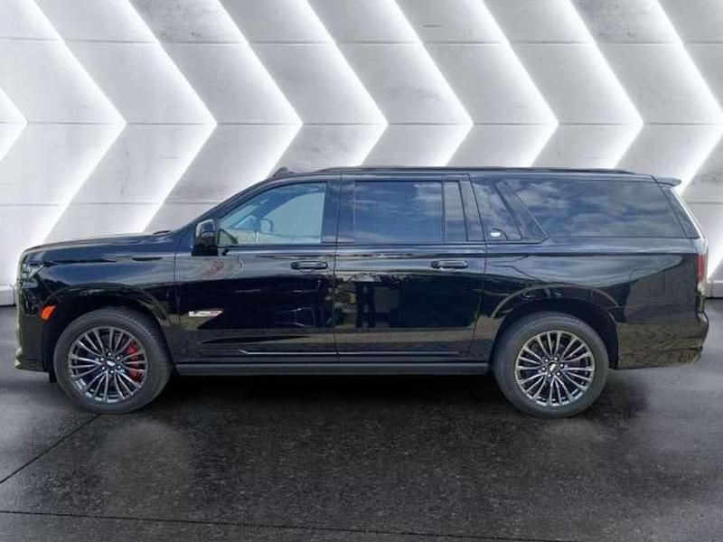 Usado Cadillac Escalade 689 CV (506 kW) 2025 Negro SUV