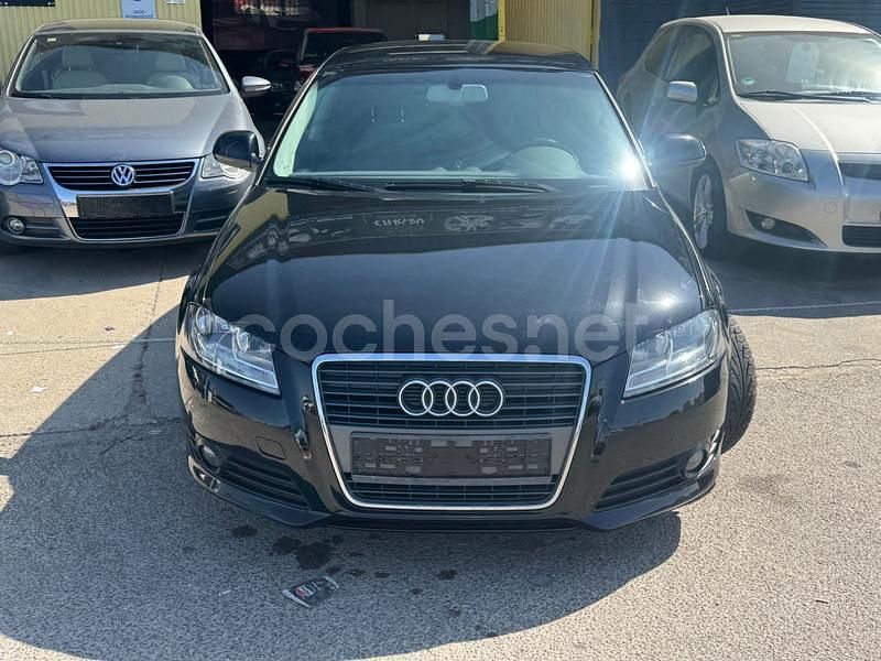 Usado Audi A3 Ambition 125 CV (91 kW) 2009 Negro Utilitario