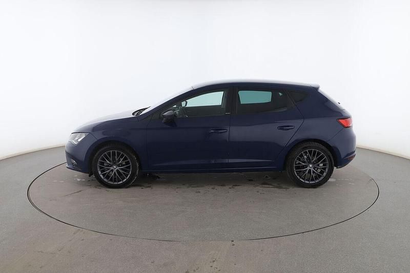Usado Seat Leon CONNECT 110 CV (80 kW) 2016 Azul Utilitario