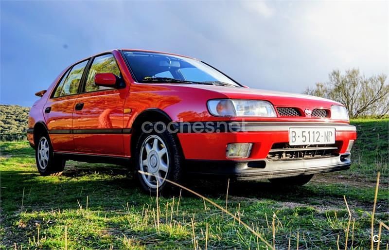 Usado Nissan Sunny 143 CV (105 kW) 1992 Rojo Berlina