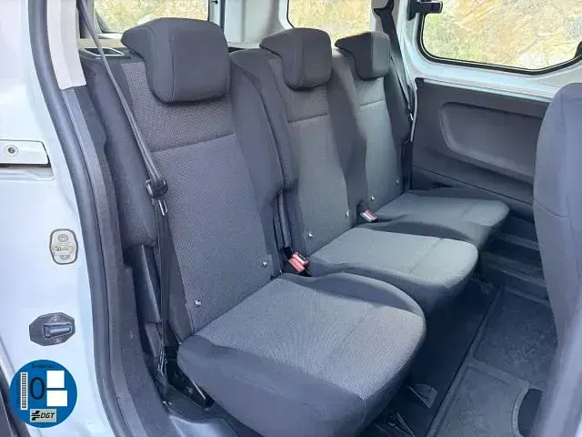 Usado Peugeot e-Rifter Active 100 kW (136 CV) 2022 Monovolumen