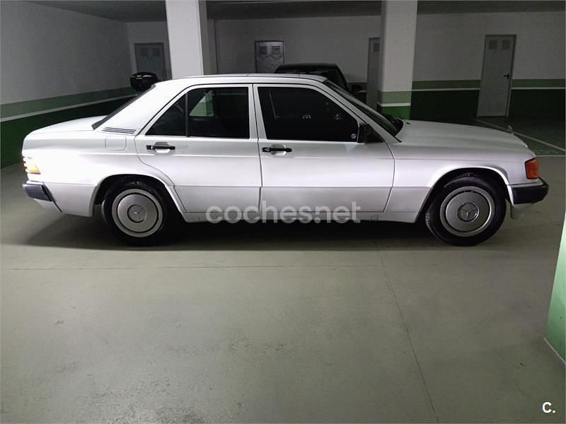 Usado Mercedes 190 109 CV (80 kW) 1992 Blanco Berlina