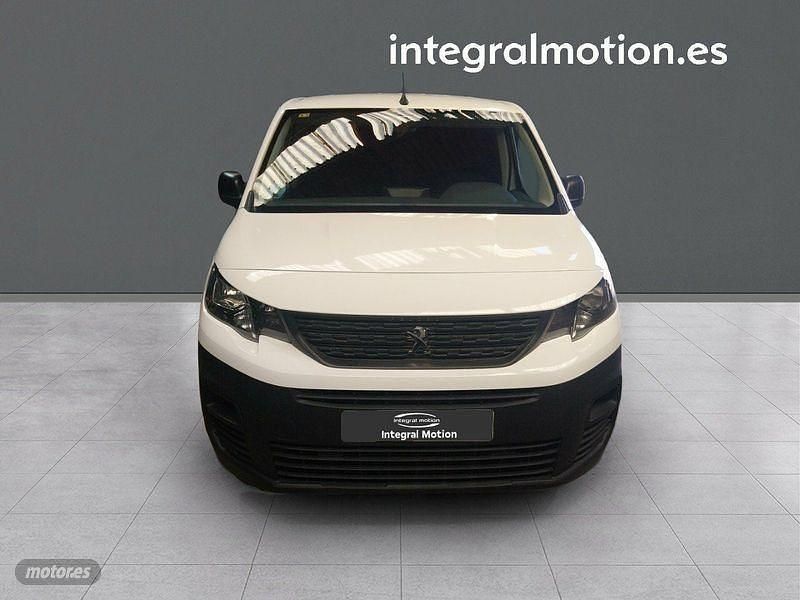 Usado Peugeot Partner 102 CV (75 kW) 2021 Blanco Monovolumen