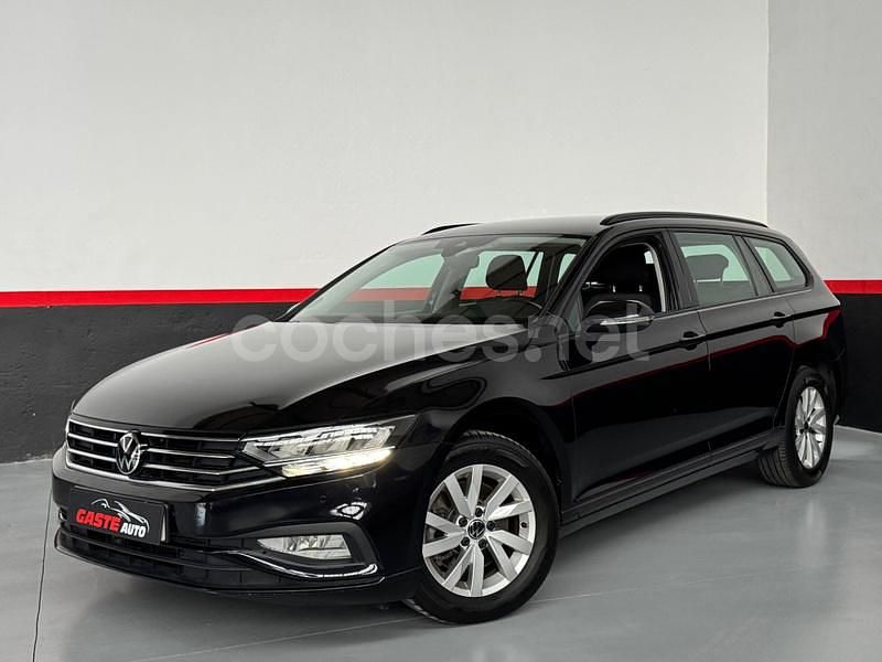 Usado VW Passat Business 122 CV (89 kW) 2021 Negro Familiar