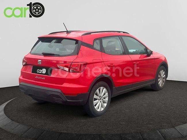 Usado Seat Arona Reference 95 CV (69 kW) 2021 Rojo SUV