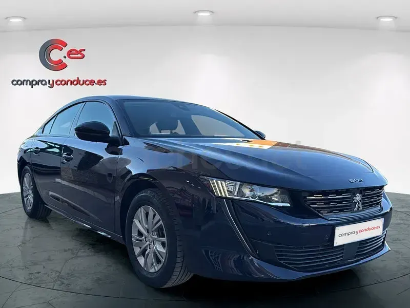 Usado Peugeot 508 Allure 131 CV (96 kW) 2022 Gris / plata Berlina