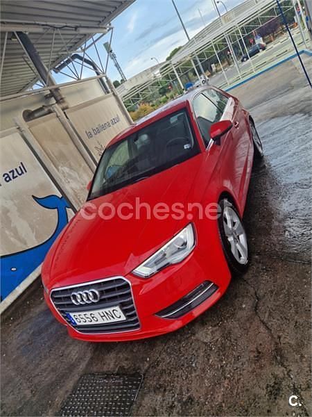Usado Audi A3 Attraction 125 CV (91 kW) 2012 Rojo Berlina