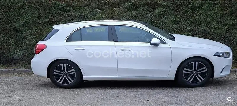 Usado Mercedes A180 136 CV (100 kW) 2022 Blanco Berlina