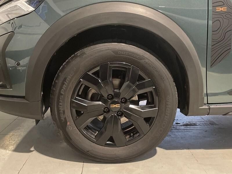 Usado Dacia Sandero Expression 100 CV (73 kW) 2025 Gris Berlina