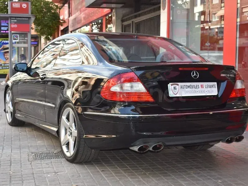 Usado Mercedes CLK320 Avantgarde 218 CV (160 kW) 2005 Negro Coupe