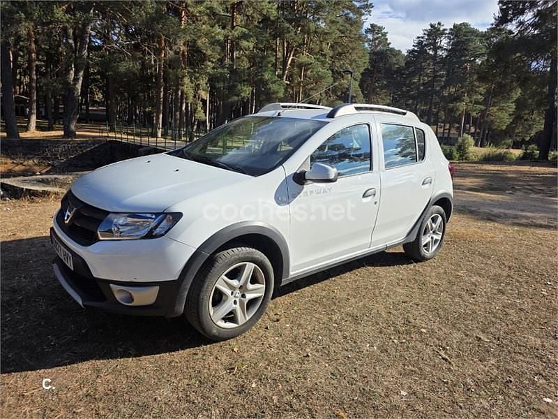 Blanco Usado 2014 Dacia Sandero Stepway Utilitario | 9000 € (Precio justo) - Imagen 1/4