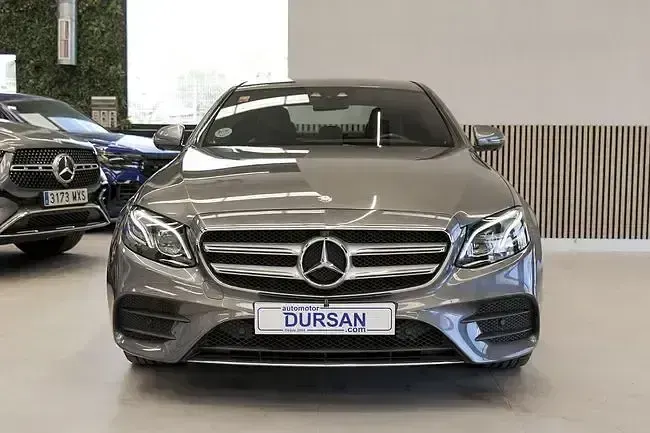 Usado Mercedes E220 194 CV (142 kW) 2016 Gris Berlina