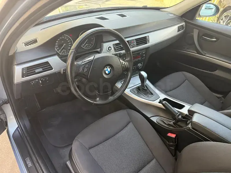 Usado BMW 318 143 CV (105 kW) 2008 Gris / plata Berlina