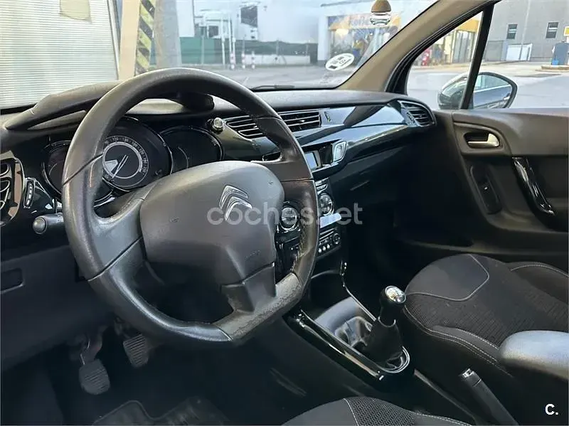 Usado Citroën C3 Exclusive 92 CV (67 kW) 2014 Gris / plata Berlina