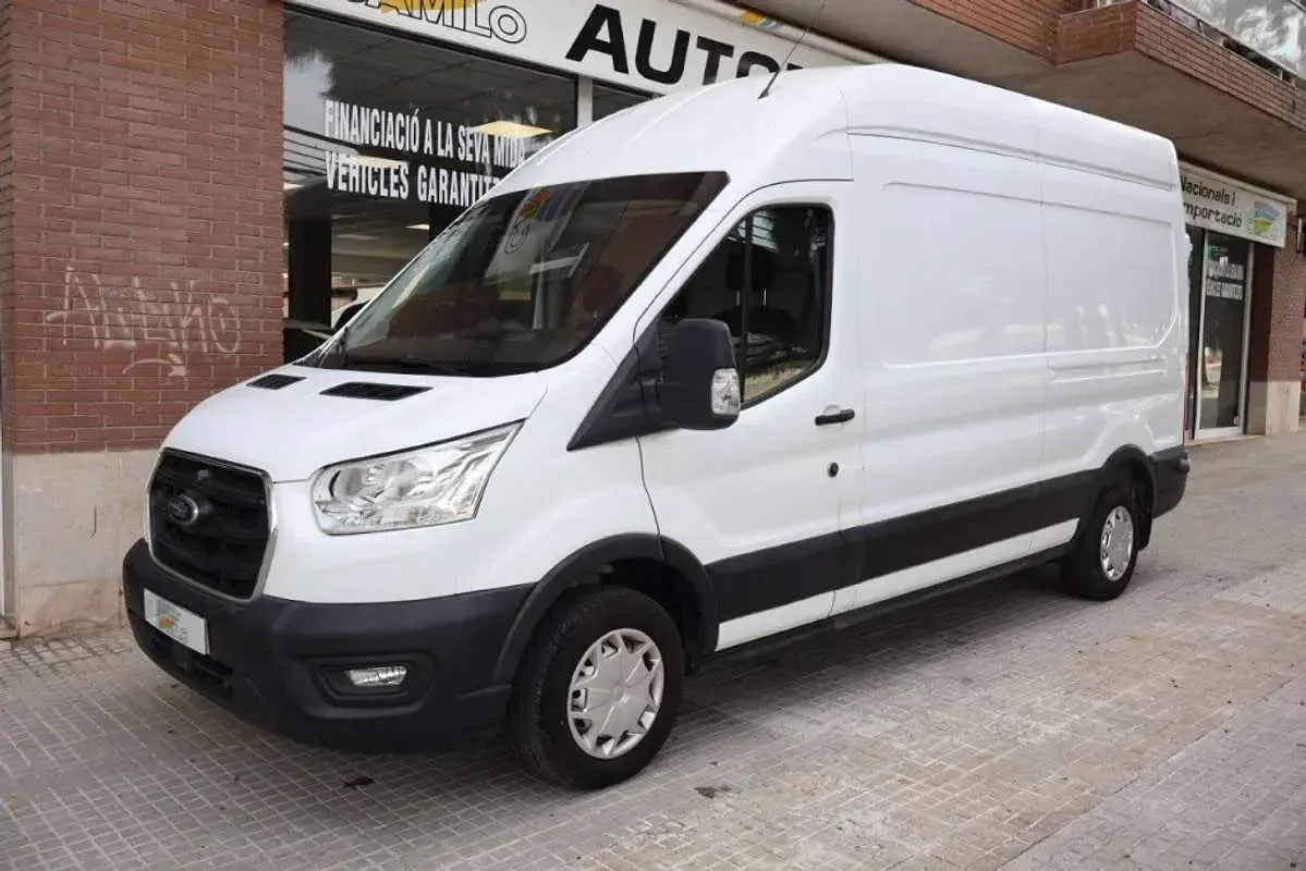 Usado Ford Transit Trend 131 CV (96 kW) 2021 Blanco Van