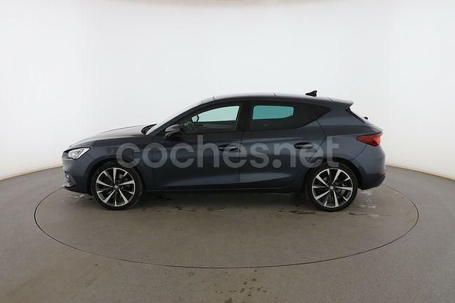 Usado Seat Leon FR 204 CV (150 kW) 2020 Gris Berlina