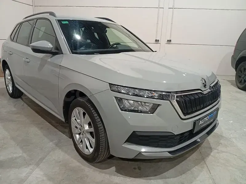 Occasion Skoda Kamiq Sport 115 PK (84 kW) 2020 Grijs SUV