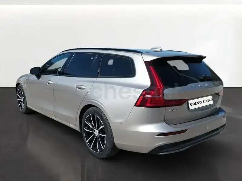 Usado Volvo V60 Plus 350 CV (257 kW) 2024 Beige Familiar