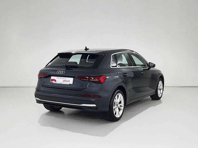 Usado Audi A3 Sportback Advanced 116 CV (85 kW) 2024 Gris Utilitario