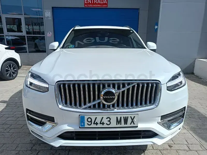 Usado Volvo XC90 Plus 250 CV (183 kW) 2024 Blanco SUV