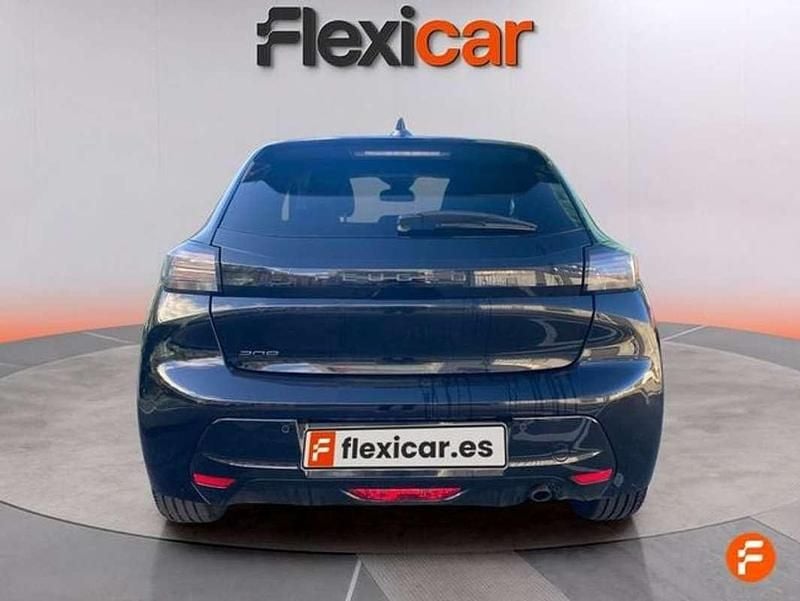 Usado Peugeot 208 Allure 102 CV (75 kW) 2024 Negro Utilitario