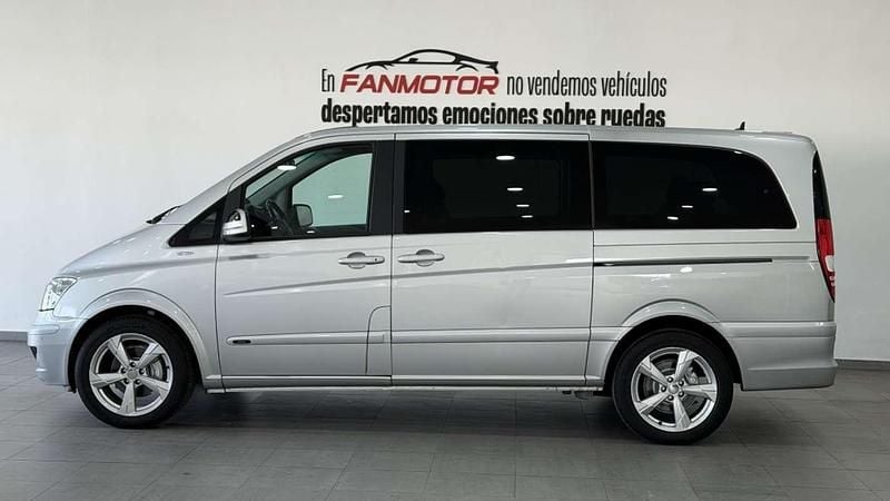 Usado Mercedes Viano 224 CV (164 kW) 2011 Gris Monovolumen