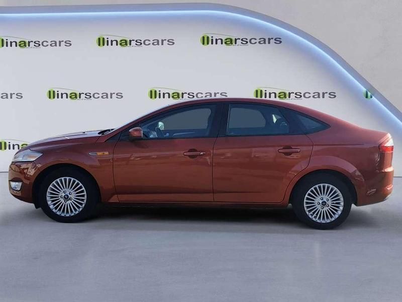 Usado Ford Mondeo Titanium 140 CV (102 kW) 2008 Burdeos Berlina