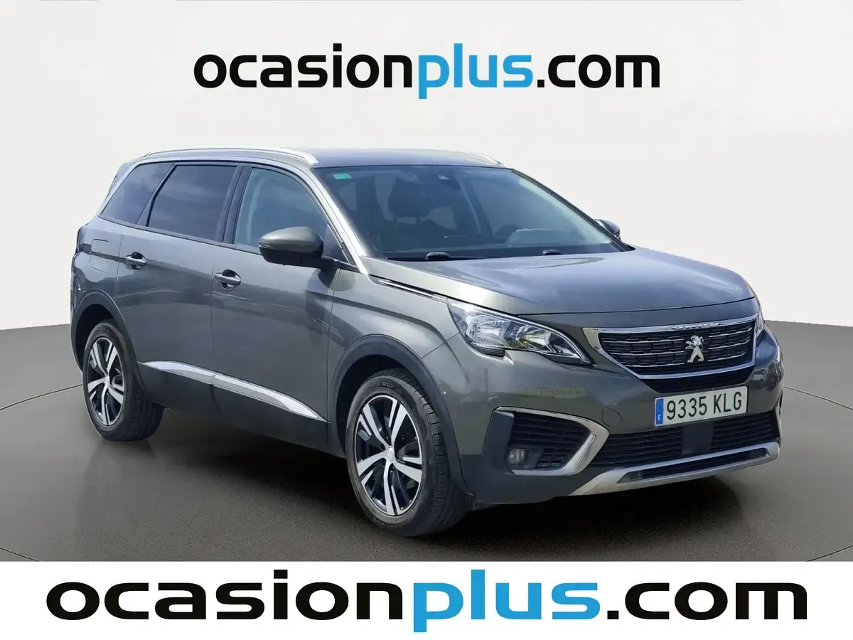 Usado Peugeot 5008 Allure 131 CV (96 kW) 2018 Gris SUV