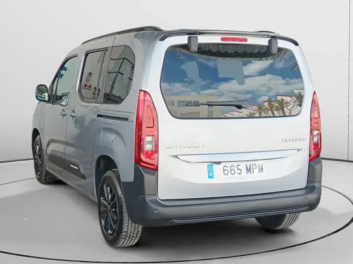 Usado Citroën Berlingo 130 CV (95 kW) 2024 Gris Monovolumen