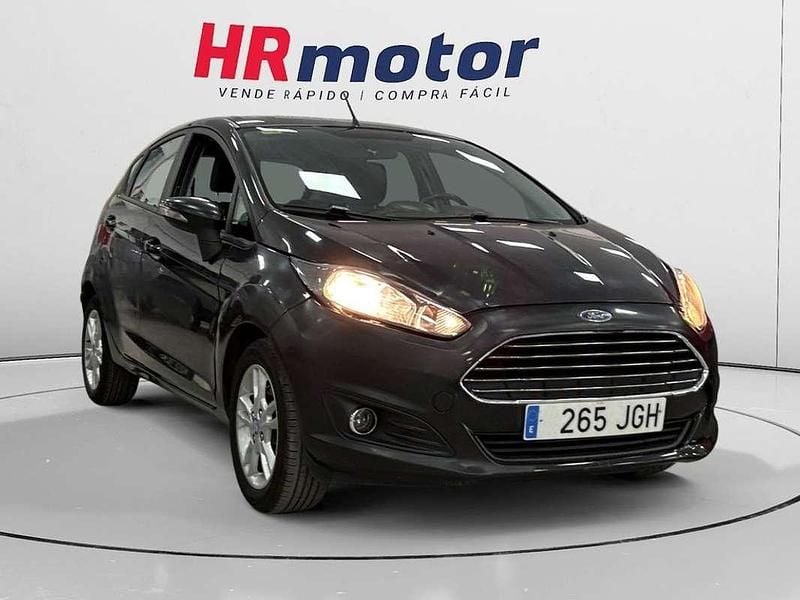 Negro Usado 2015 Ford Fiesta Trend Utilitario | 6850 € (Buen precio) - Imagen 1/4