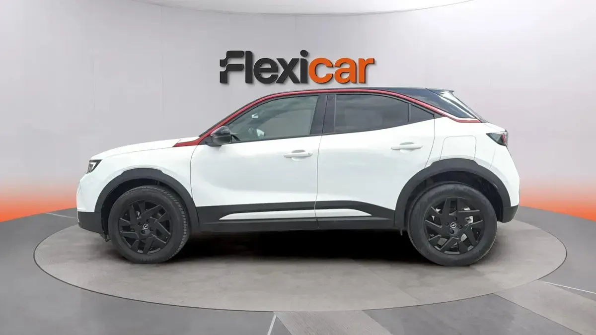 Usado Opel Mokka GS Line 131 CV (96 kW) 2022 Rosa SUV
