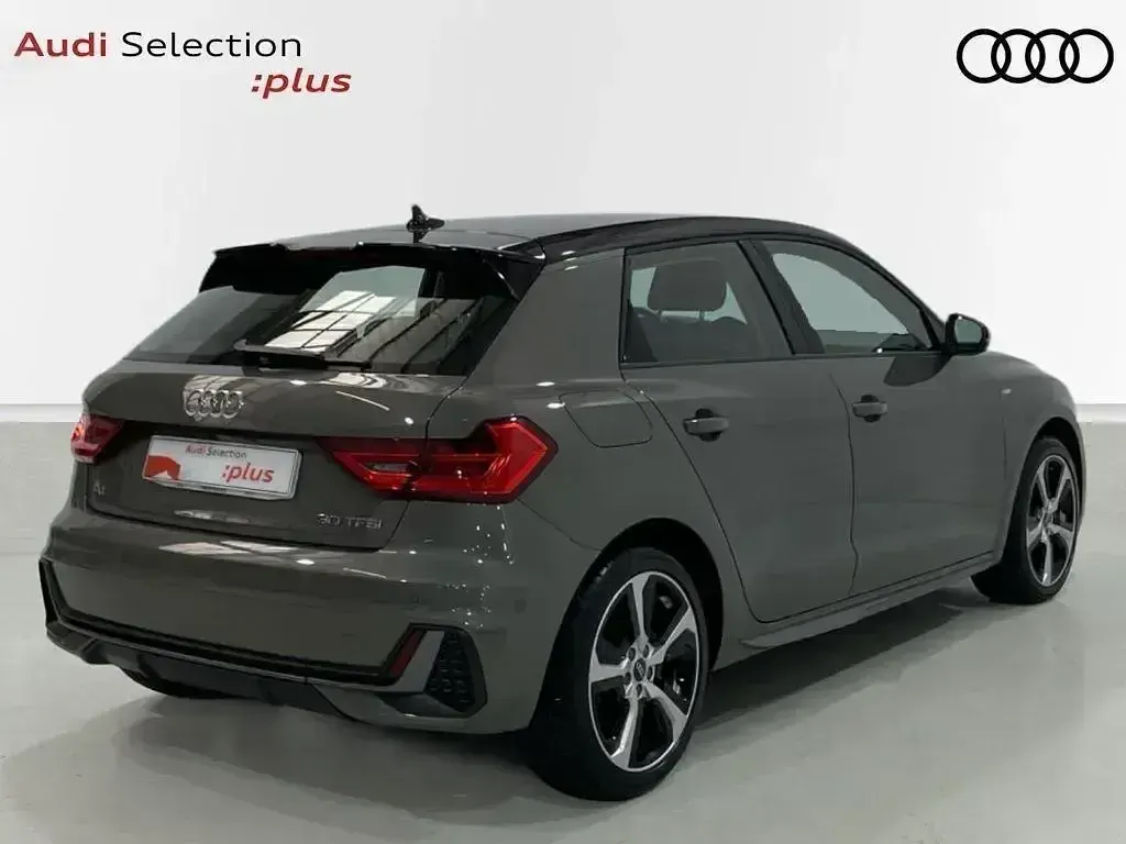 Usado Audi A1 110 CV (80 kW) 2023 Gris SUV