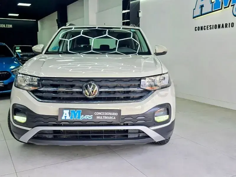 Usado VW T-Cross 95 CV (69 kW) 2023 Beige SUV