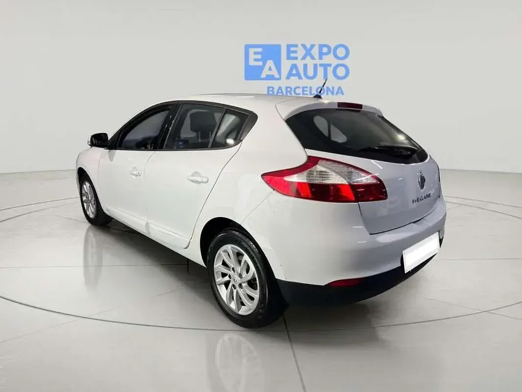Usado Renault Mégane Dynamique 116 CV (85 kW) 2013 Blanco Utilitario